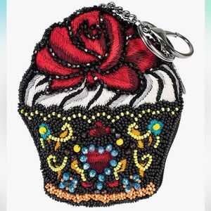 NWT Mary Frances Handmade Embroidery & Beaded Cupcake Zipper Pouch Keychain